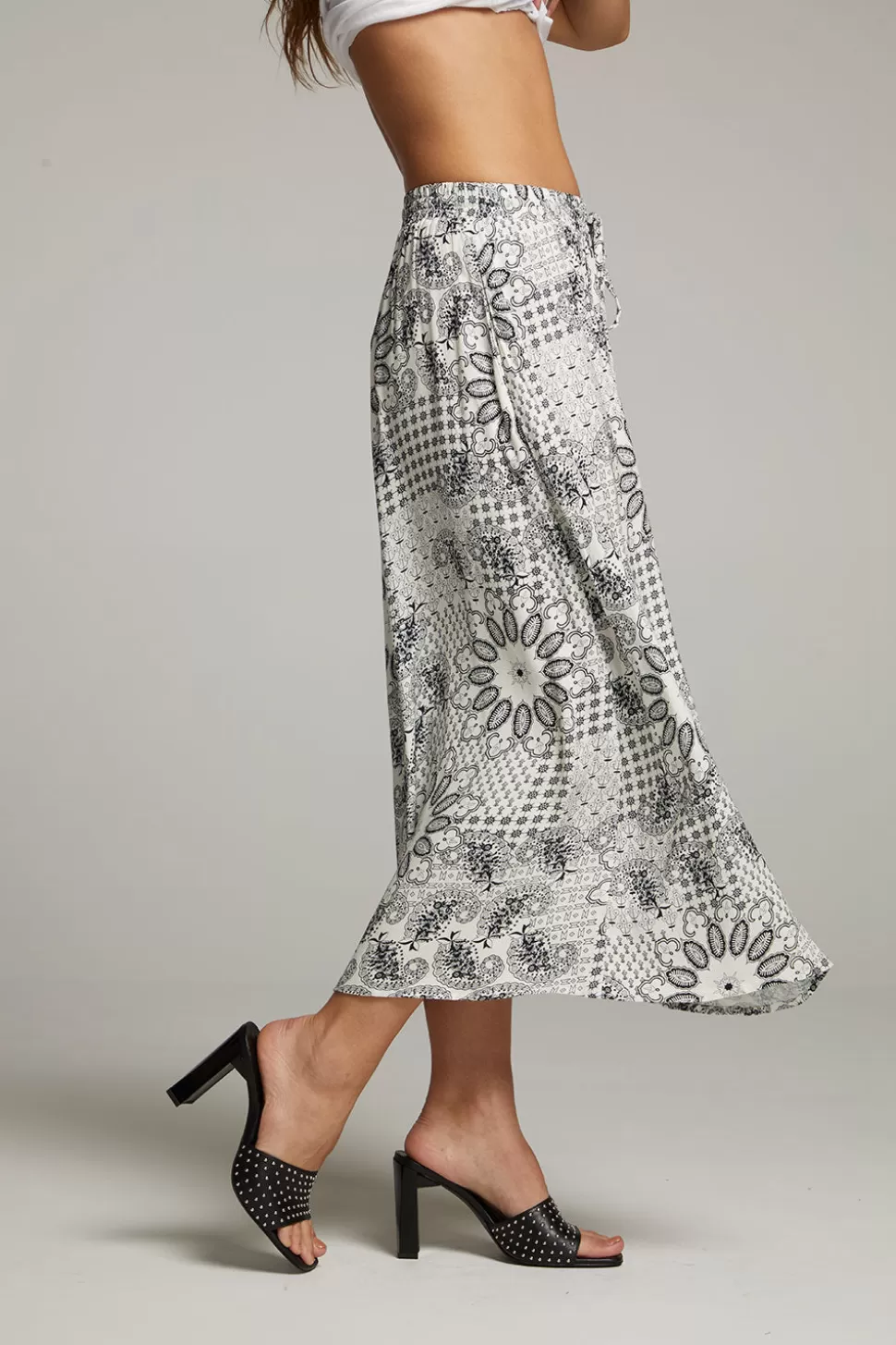 Chaser Brand Darby Paisley Bandana Midi Skirt Cheap