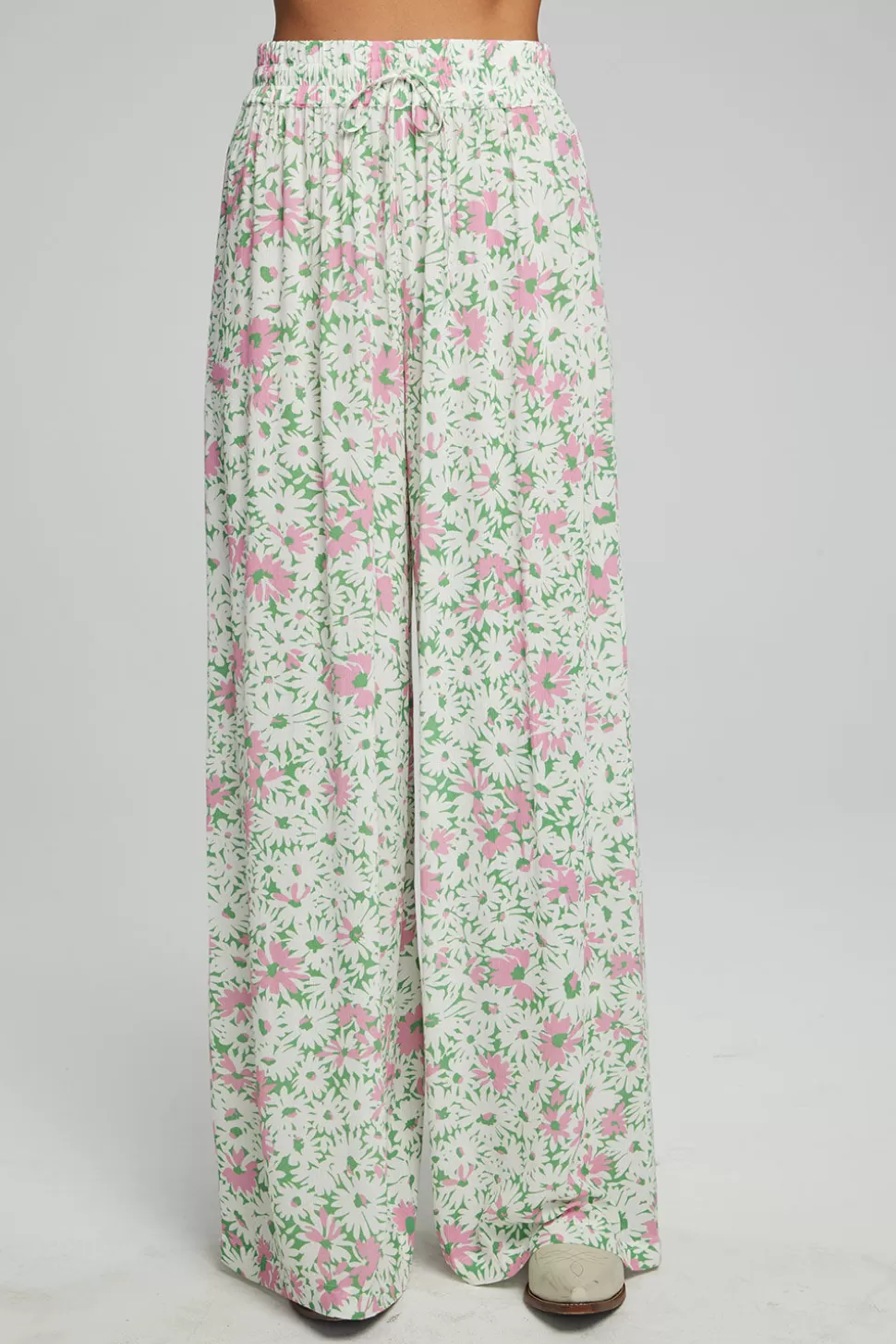 Chaser Brand Hudson Joggers - Grass Daisy Floral Cheap