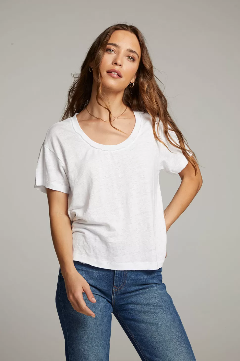 Chaser Brand Sunshine White Scoop Neck Tee New